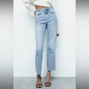 NWT Zara HIGH RISE FIVE POCKET JEANS